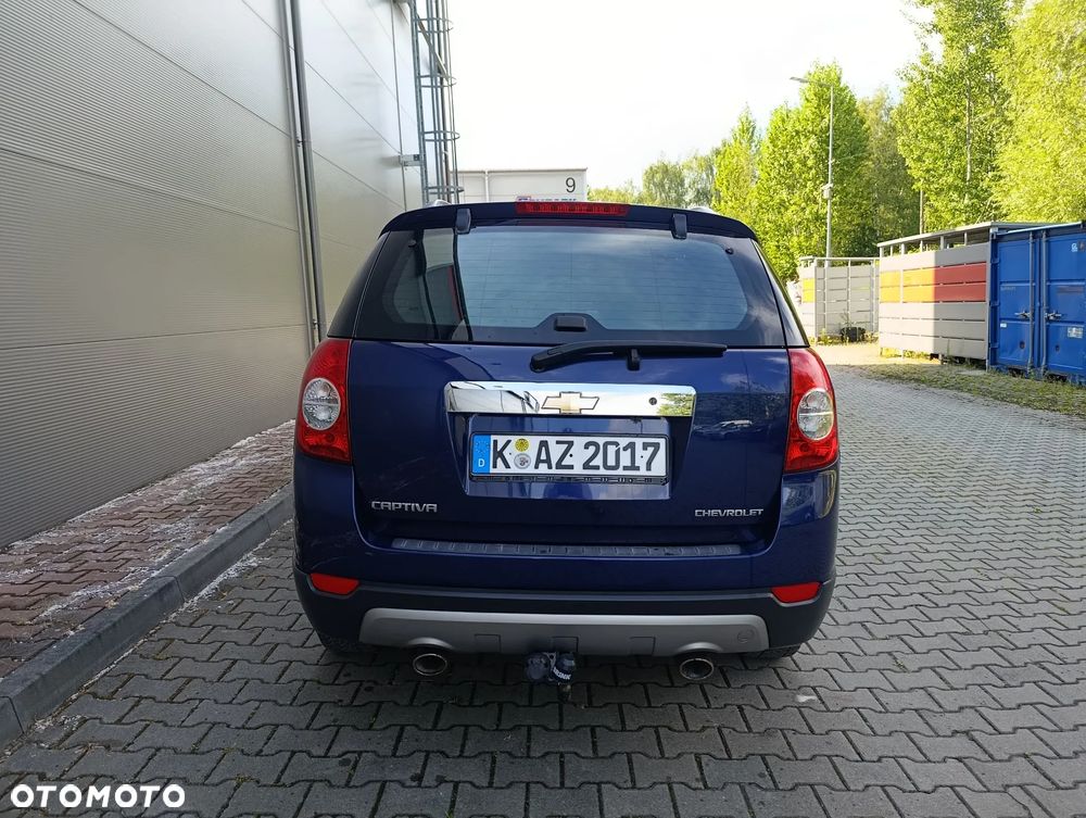 Chevrolet Captiva 2.4 LS 5os - 12
