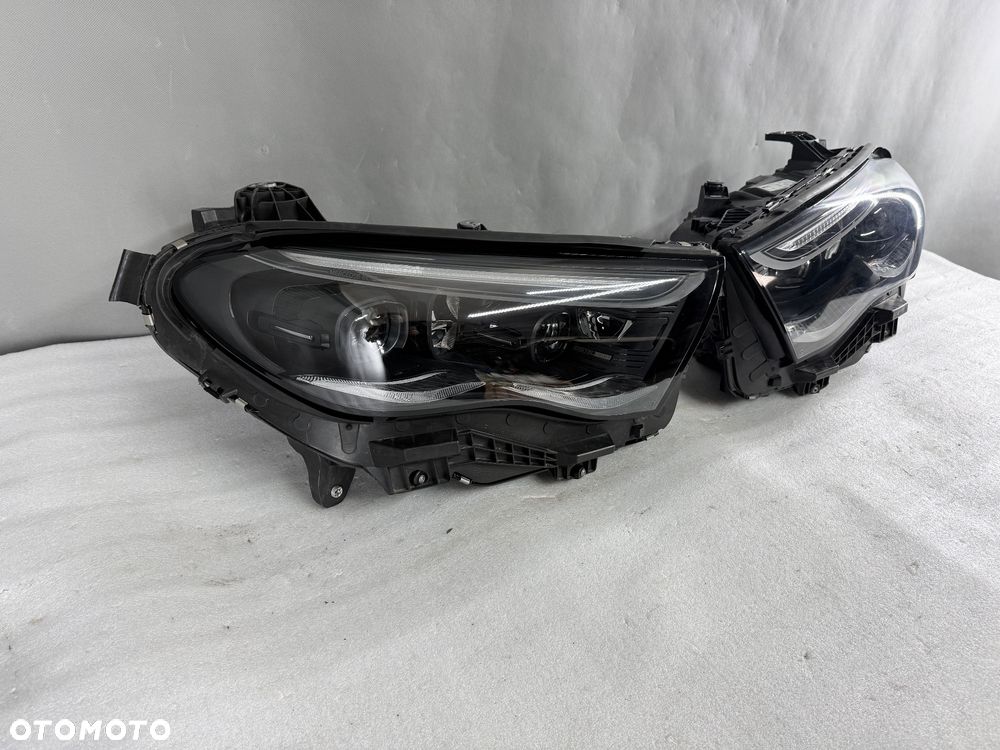 Komplet reflektorów przednich Komplet Mercedes E klasa  W214 A214 Digital - 2