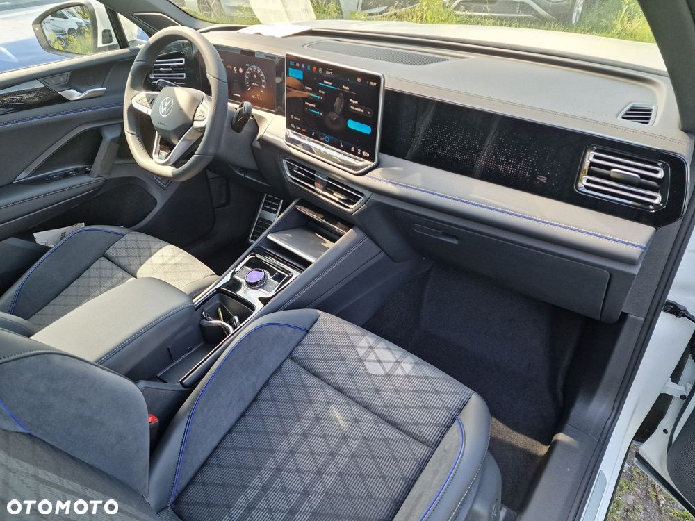 Volkswagen Tiguan - 19