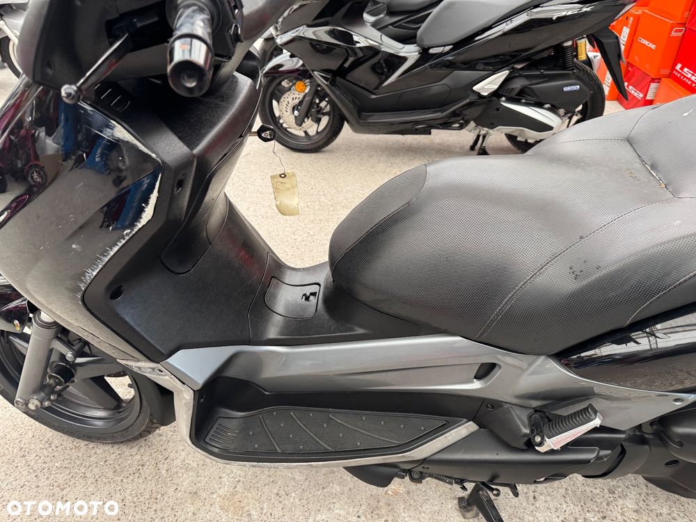 Yamaha X-max - 13