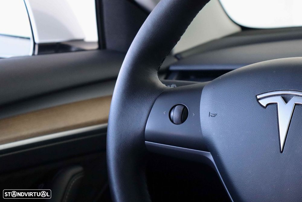 Tesla Model 3 Performance Dual Motor AWD - 23