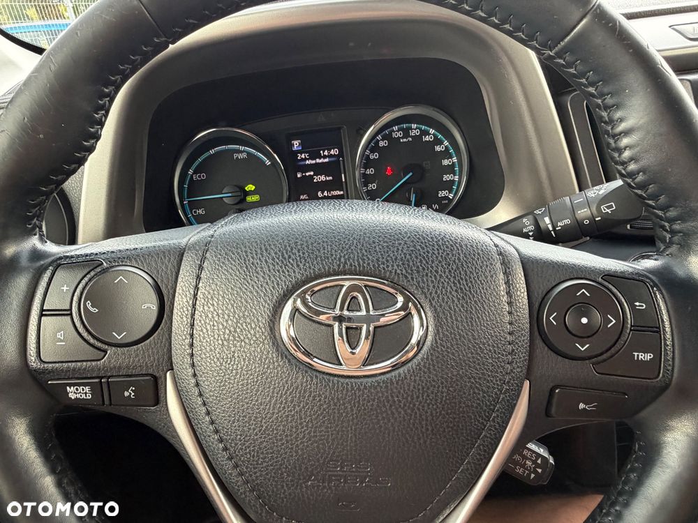 Toyota RAV4 - 18