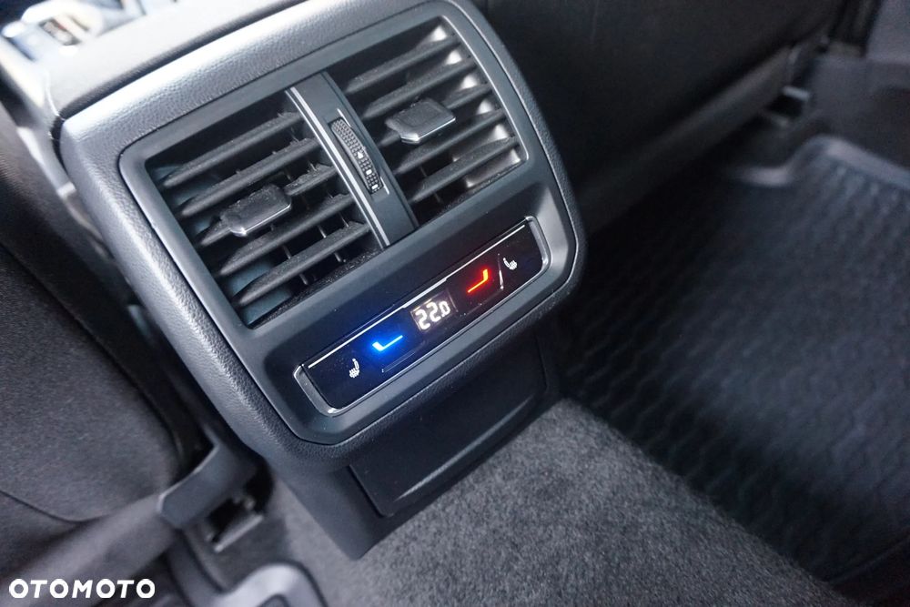 Volkswagen Arteon 2.0 TSI Essence DSG - 10