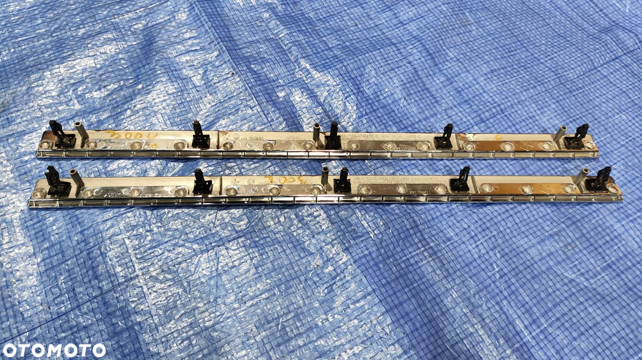 LISTWA OZDOBNA DESKI KONSOLI DEKOR DREWNO 1165411AA CHRYSLER 300C LIFT - 4