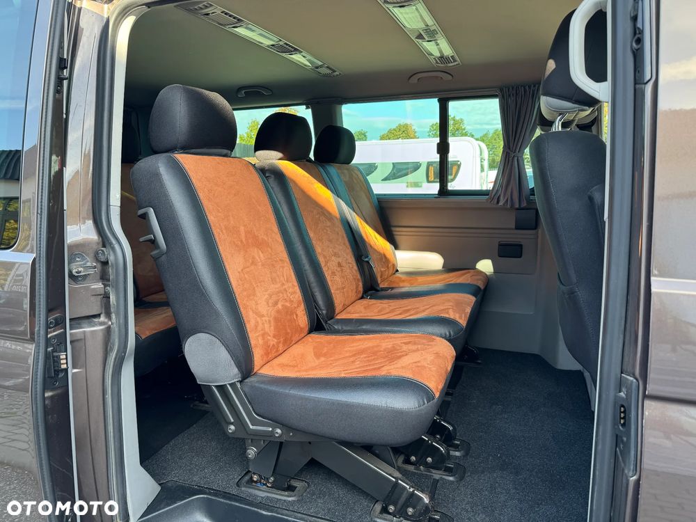 Volkswagen Caravelle - 16