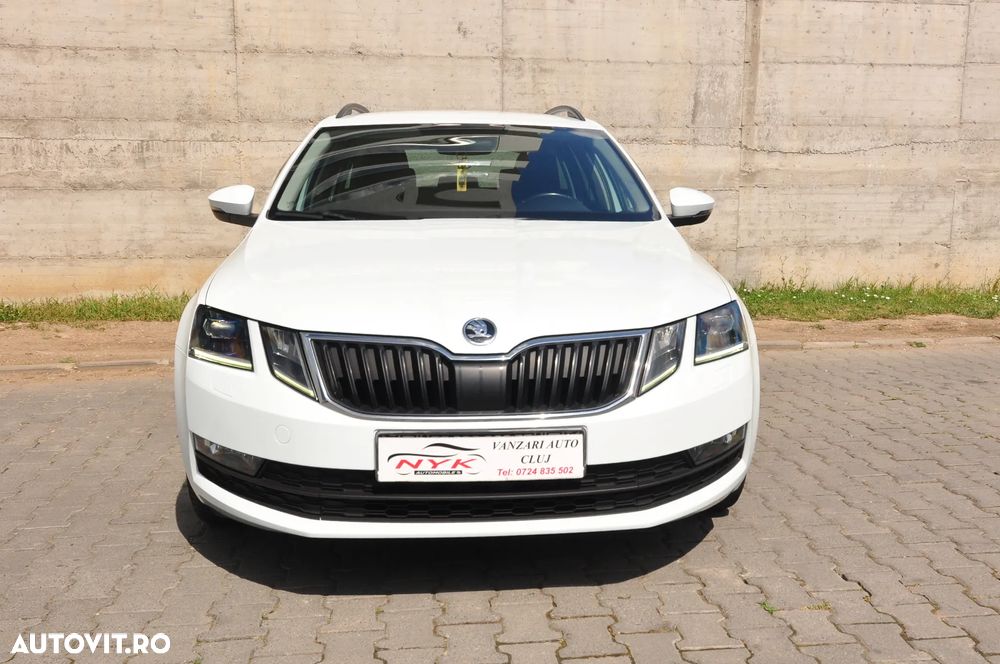 Skoda Octavia 1.6 TDI DSG Ambition - 10