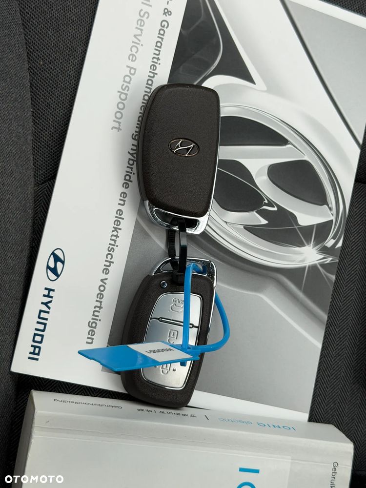 Hyundai IONIQ Premium - 38