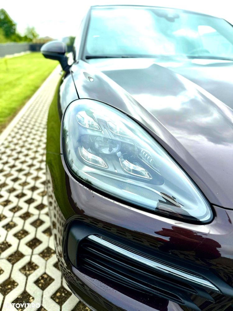 Porsche Cayenne - 6