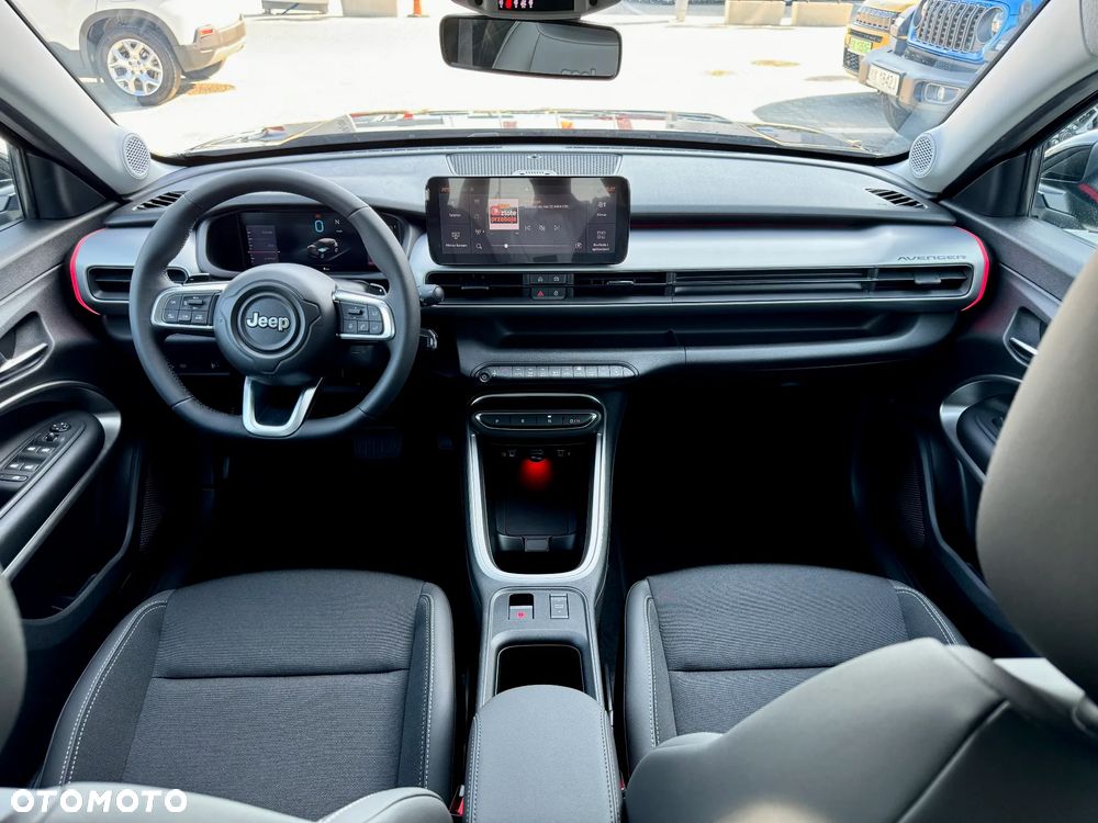 Jeep Avenger 54kWh Summit - 9