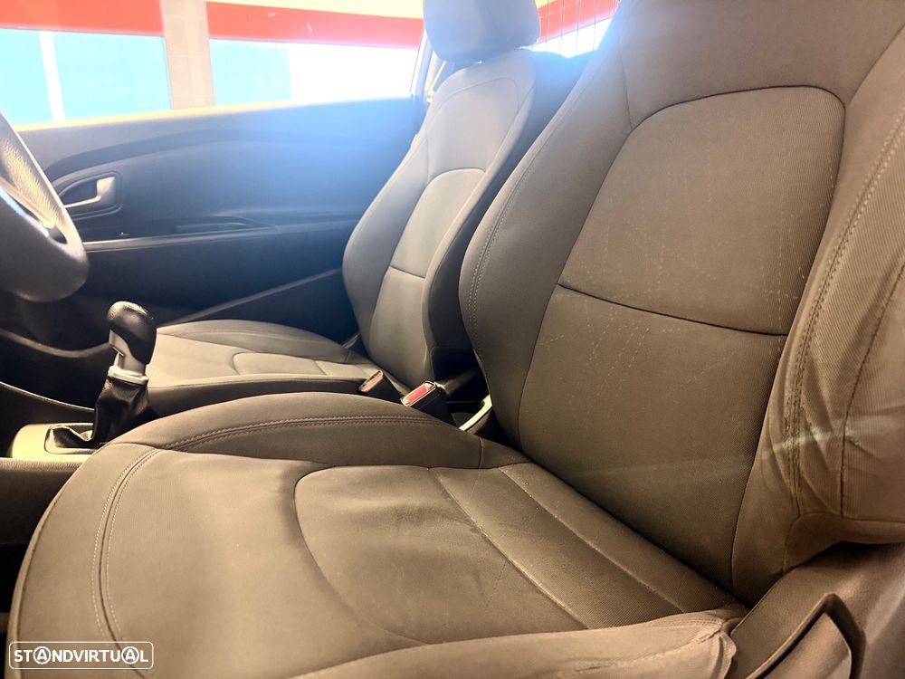 Kia RIO 1.1 CRDI - 6