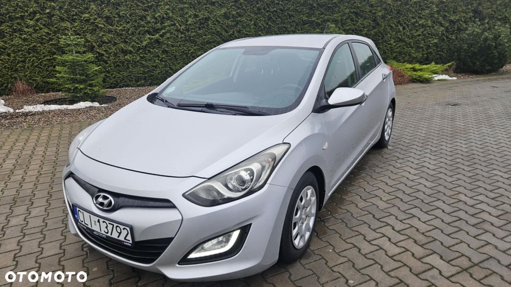 Hyundai i30 blue 1.6 CRDi Classic - 18