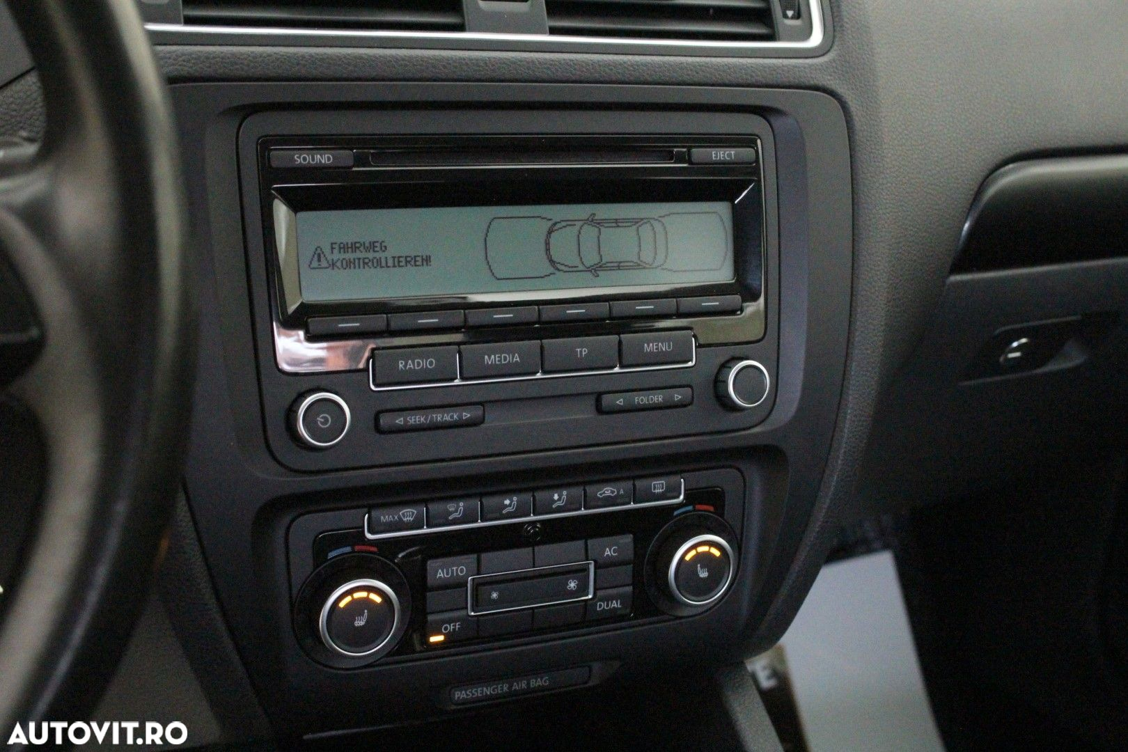 Volkswagen Jetta - 14