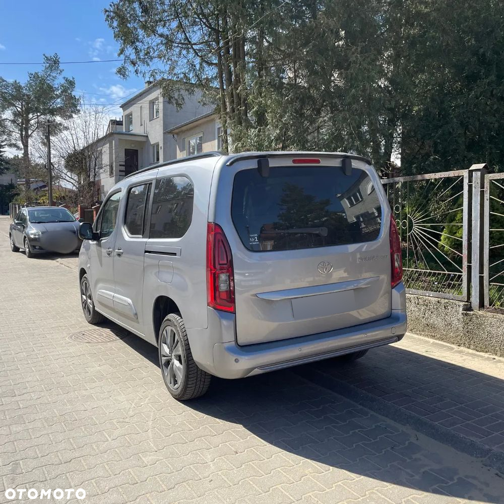 Toyota Proace City Verso 1.5 D-4D Family - 3