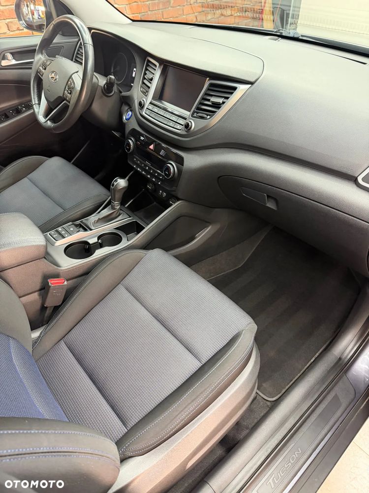 Hyundai Tucson 2.0 CRDi 4WD Automatik Style - 32