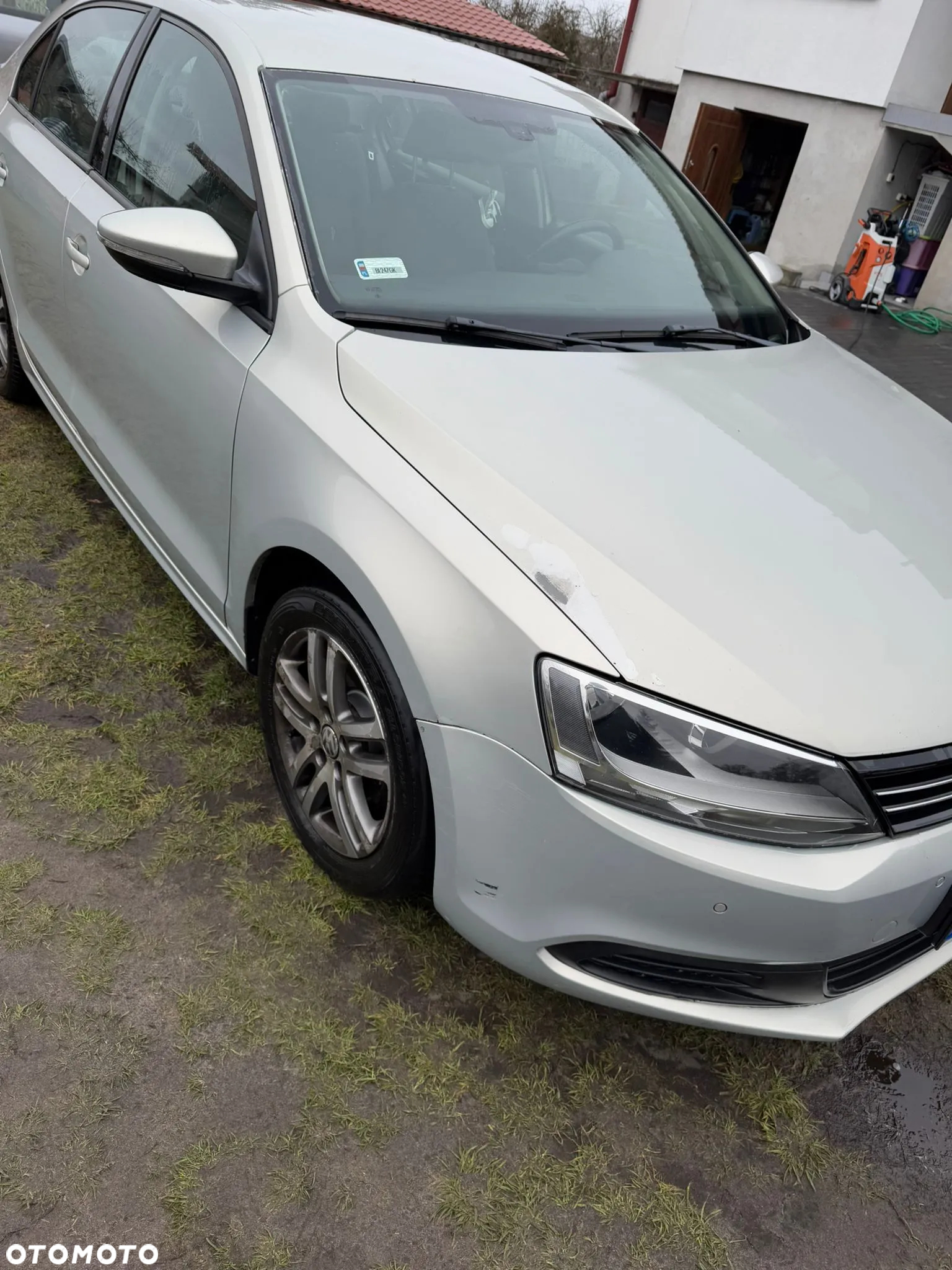 Volkswagen Jetta 1.6 TDI Comfortline - 4