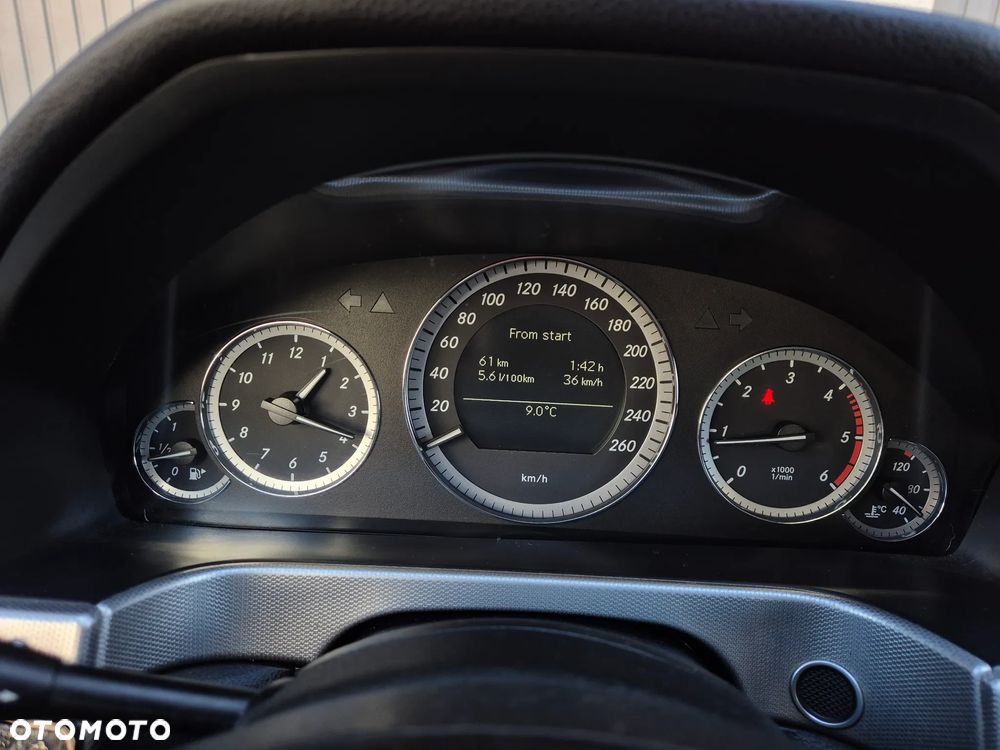 Mercedes-Benz Klasa E - 8