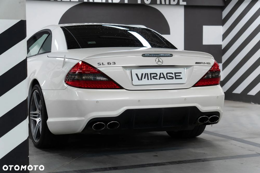 Mercedes-Benz SL 63 AMG - 24