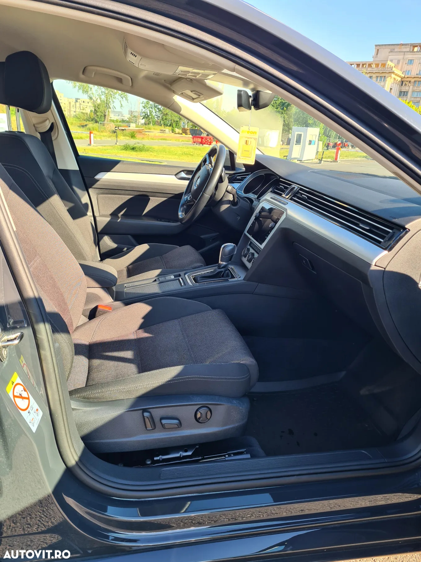 Volkswagen Passat Variant 2.0 TDI DSG Comfortline - 10