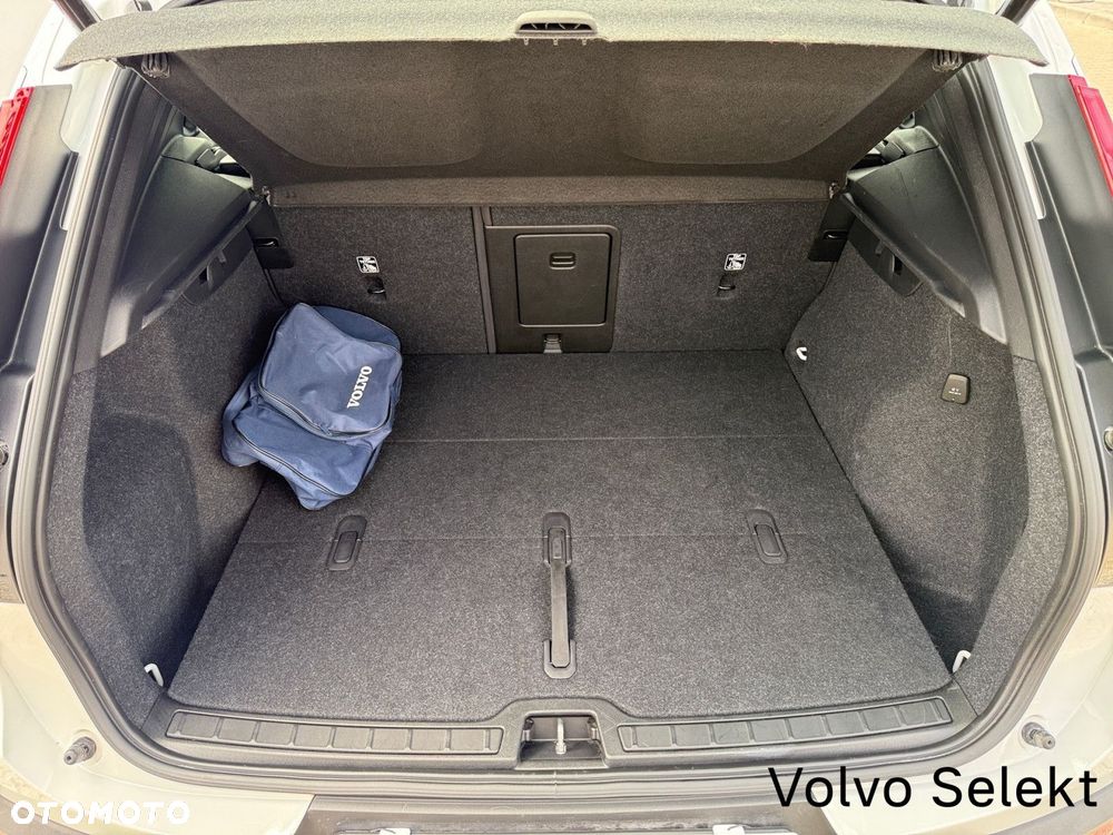 Volvo XC 40 - 28