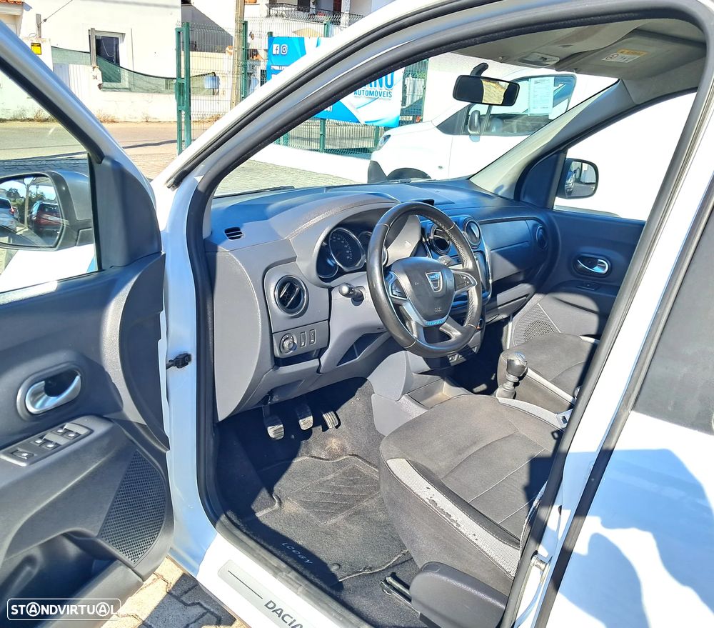 Dacia Lodgy 1.5 dCi Stepway 7L - 7