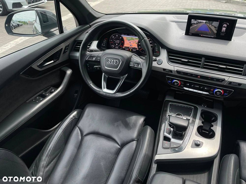Audi Q7 - 15