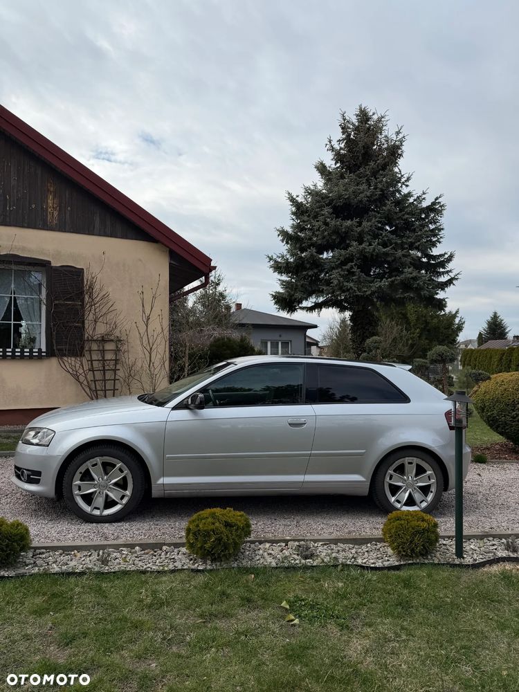 Audi A3 3-drzwiowe 1.4 TFSI Ambition - 4