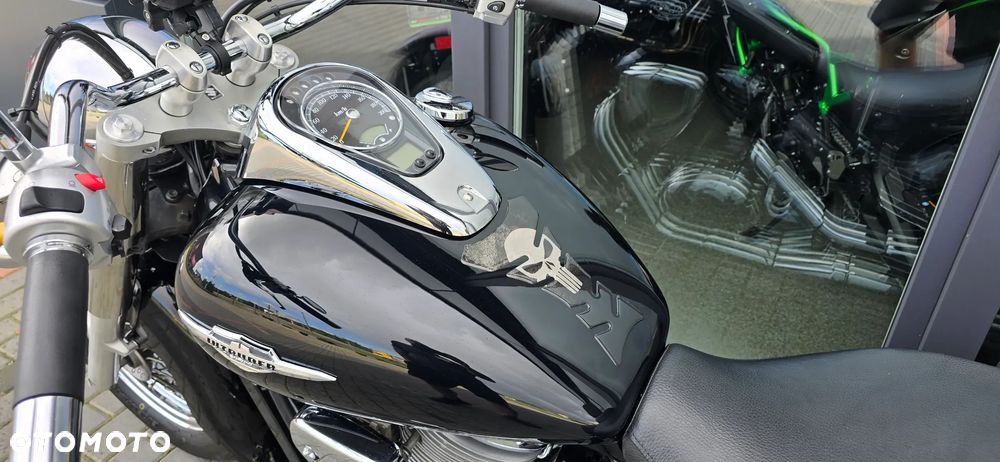 Suzuki VL 800 Volusia - Boulevard C50 - 41