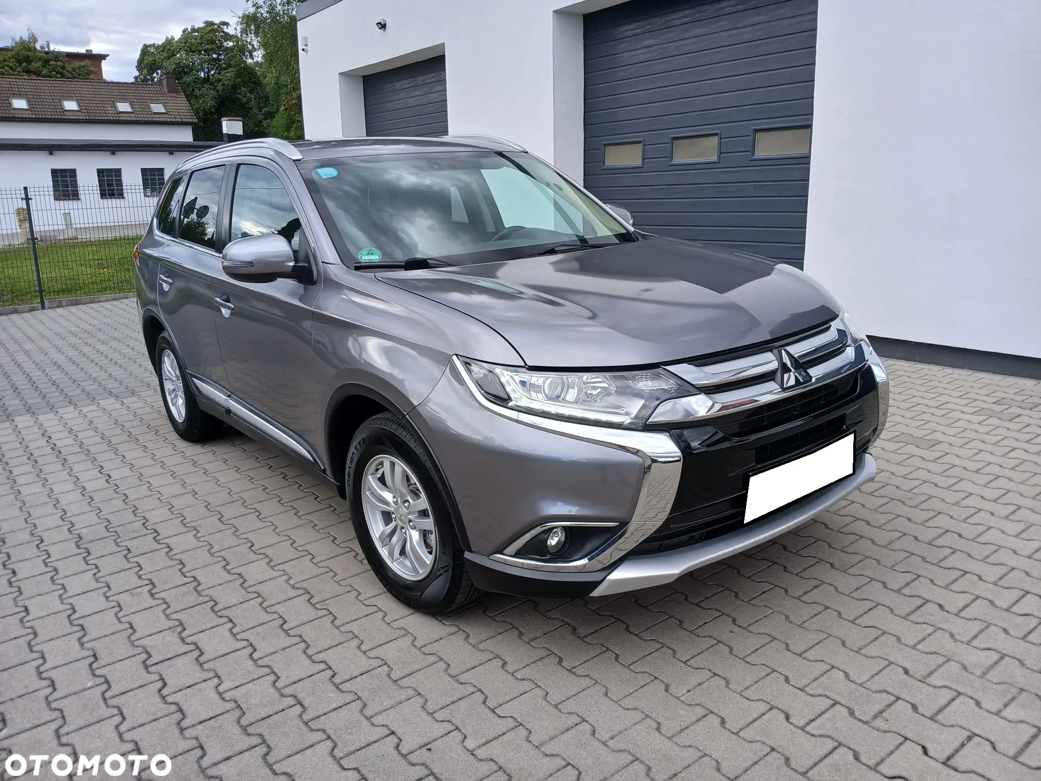Mitsubishi Outlander 2.0 2WD Diamant - 3