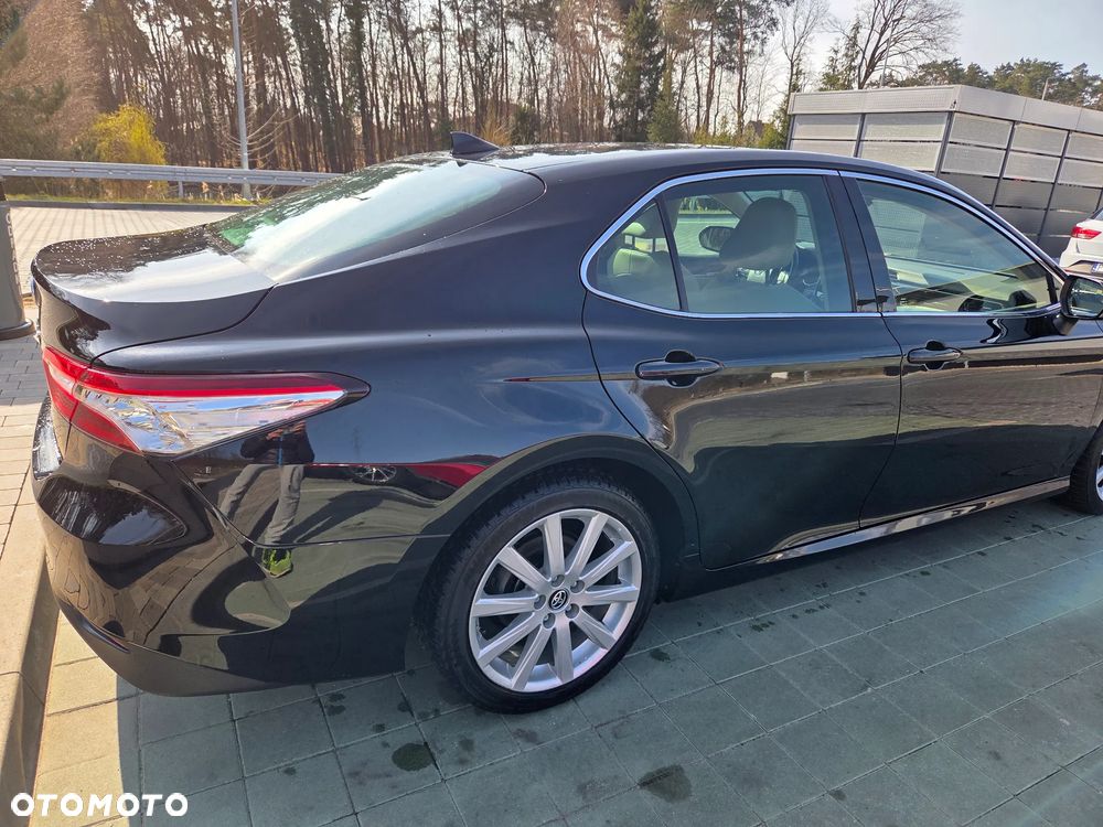 Toyota Camry 2.5 Hybrid Executive CVT - 8