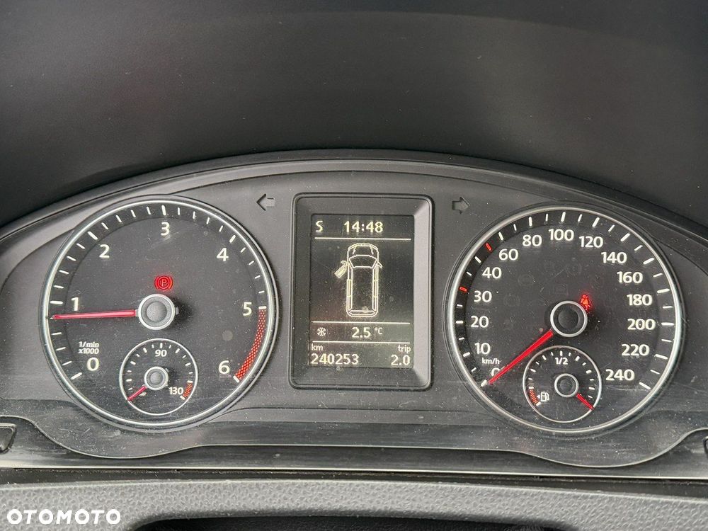 Volkswagen Transporter - 22