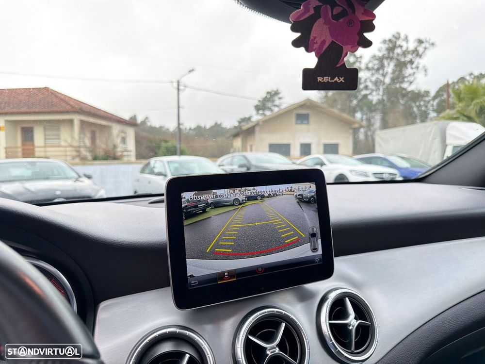 Mercedes-Benz CLA 180 d Shooting Brake AMG Line - 15