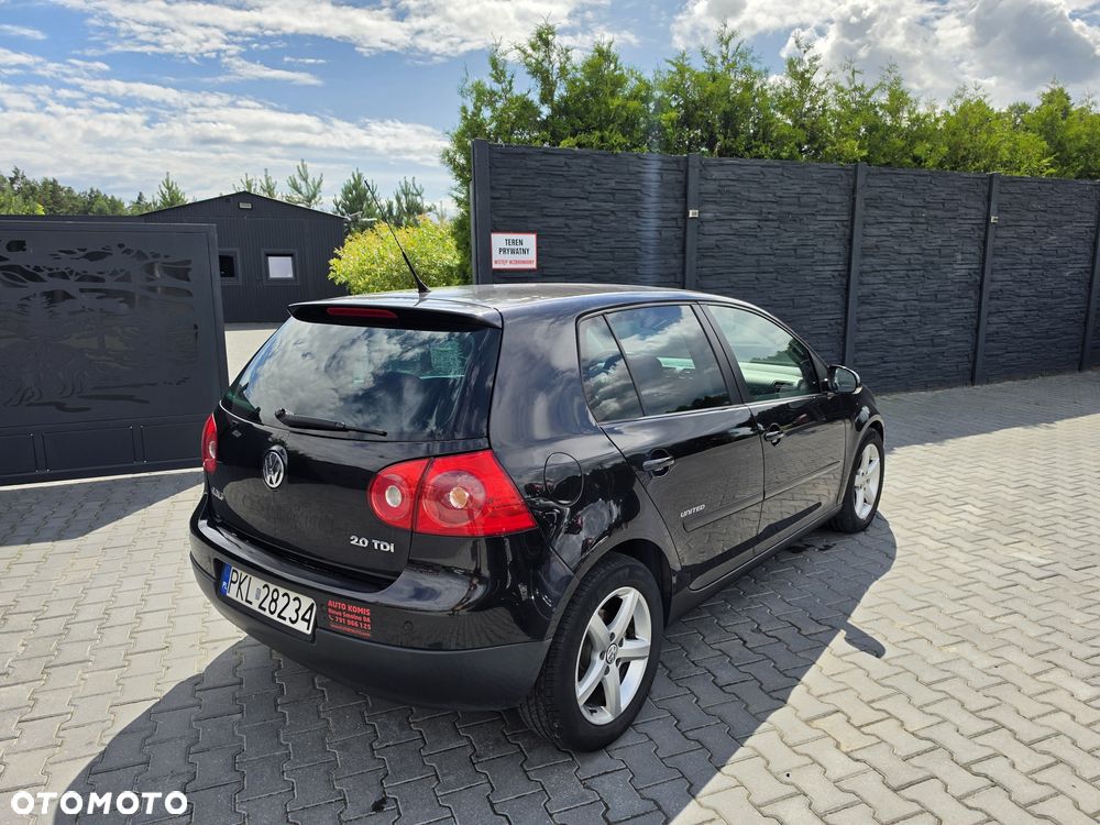 Volkswagen Golf - 6