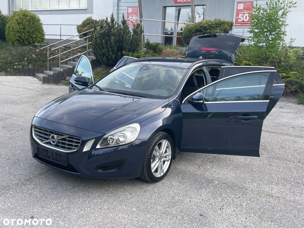 Volvo V60 T3 Kinetic - 39