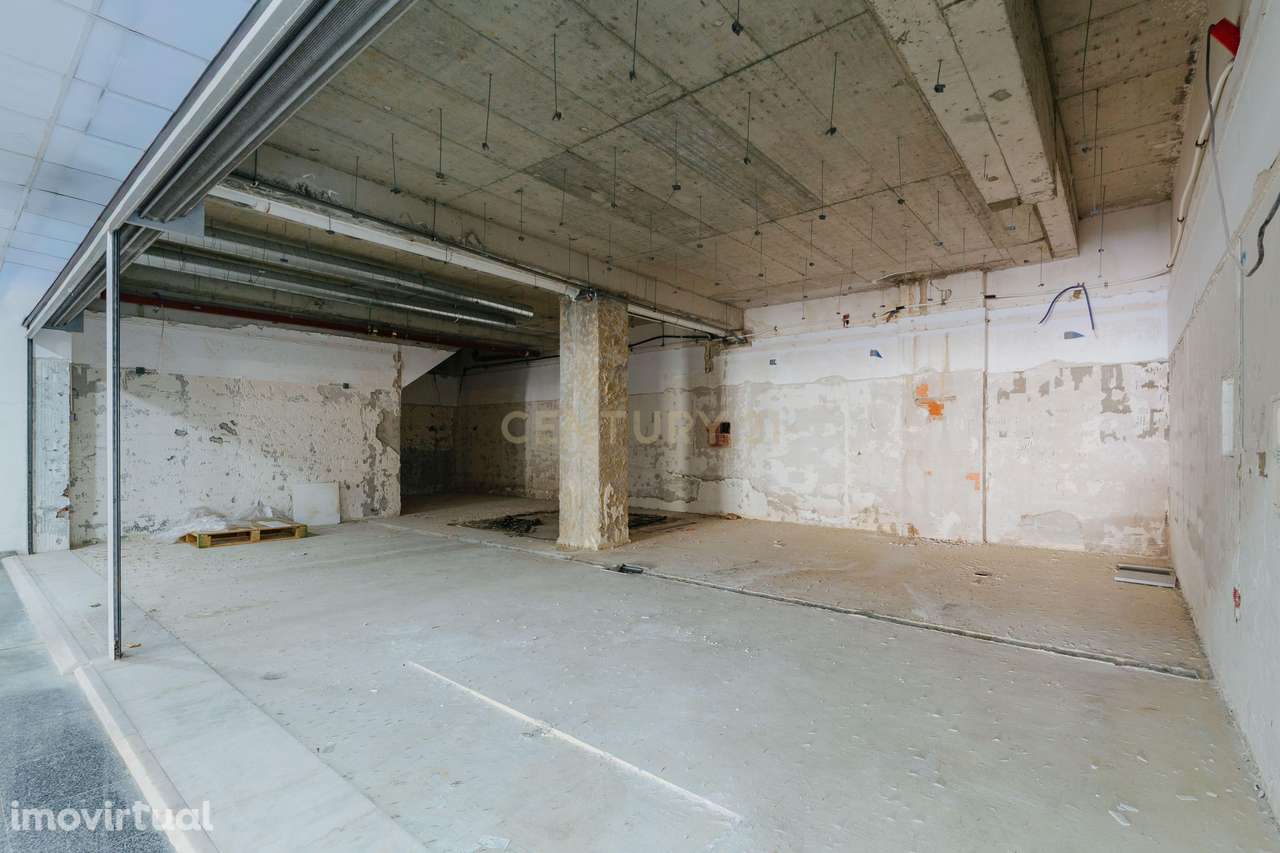 LOJA - Galeria Comercial Benfica com estacionamento - Grande imagem: 4/16