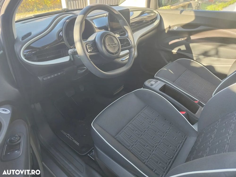 Fiat 500E Action - 4