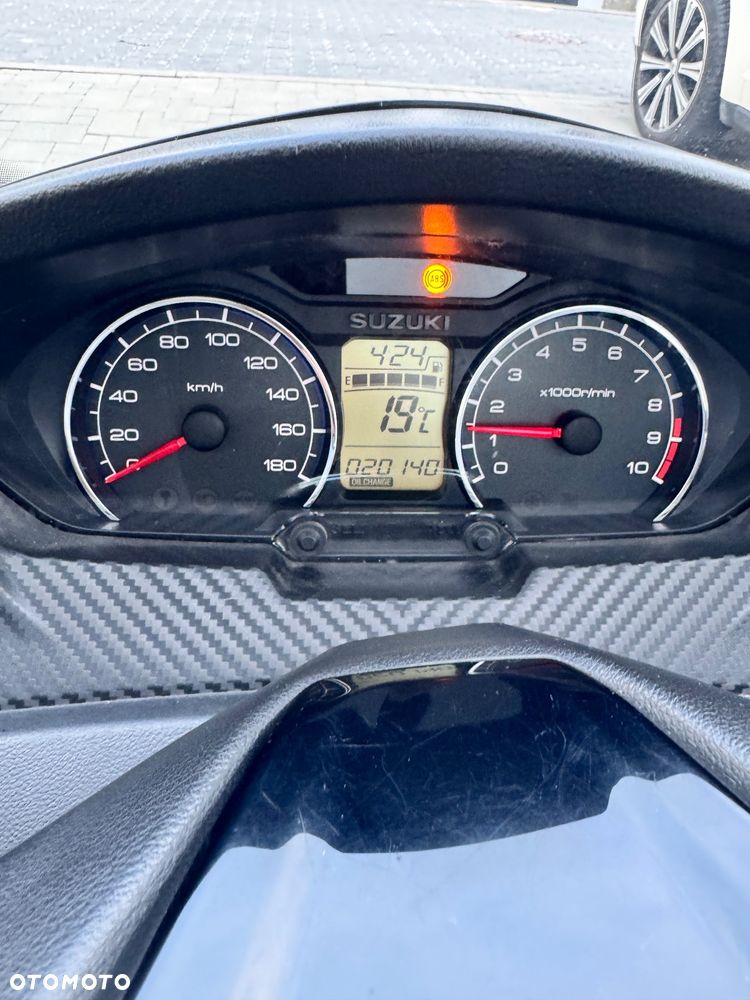 Suzuki Burgman - 20