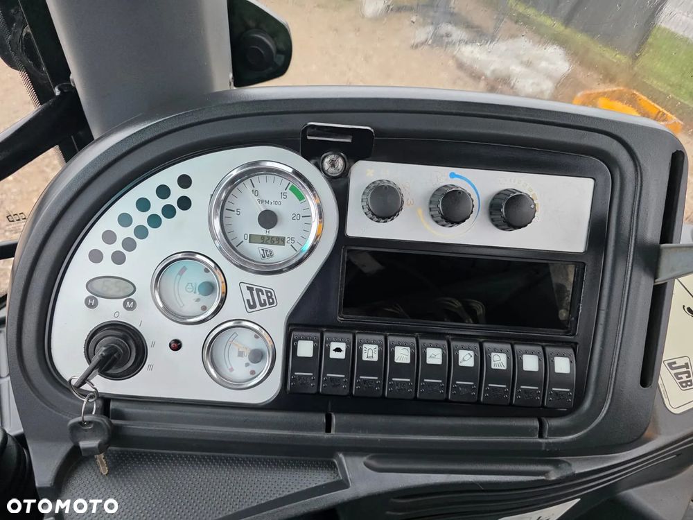 JCB 3CX Contractor - 6