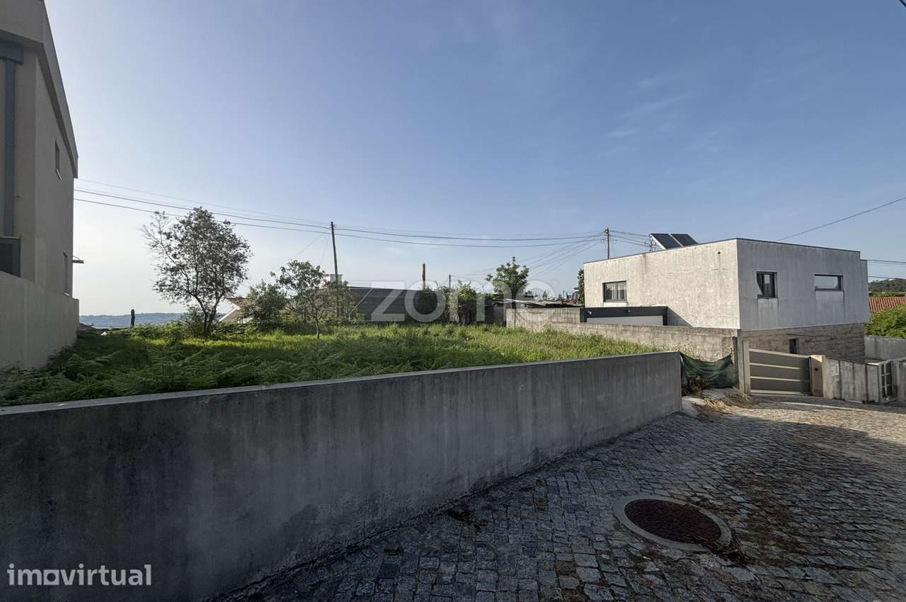 Terreno para Construção em Amarante - Grande imagem: 2/18