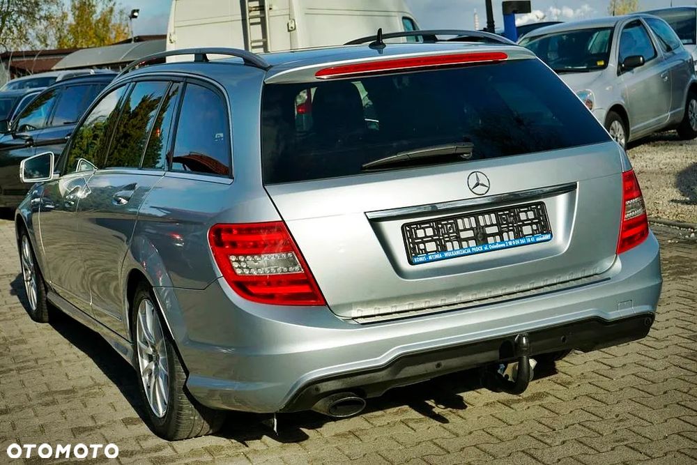 Mercedes-Benz Klasa C 200 CDI BlueEff Avantgarde - 4