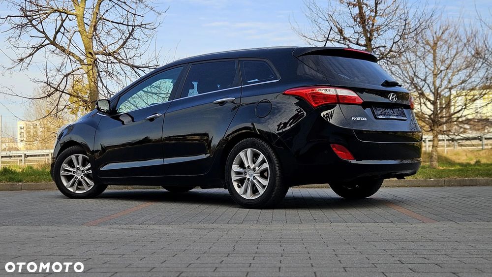 Hyundai i30 1.6 CRDi Automatik Trend - 16