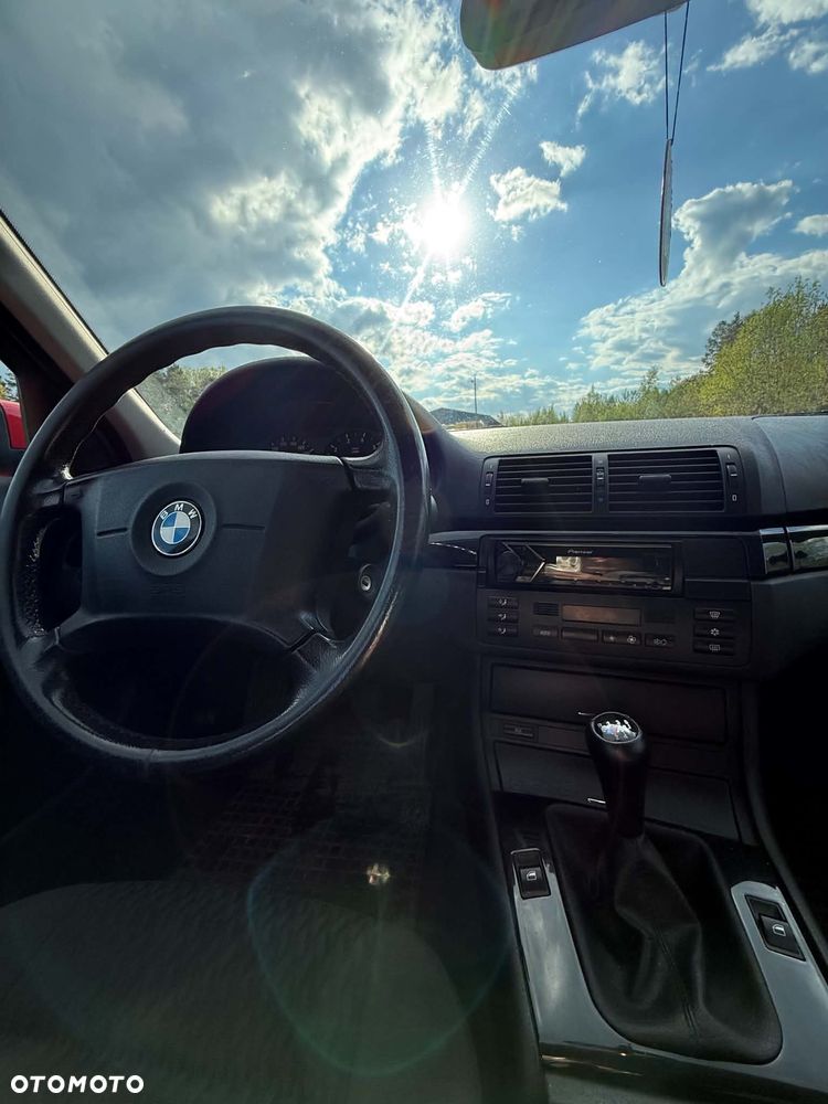 BMW Seria 3 320i - 6