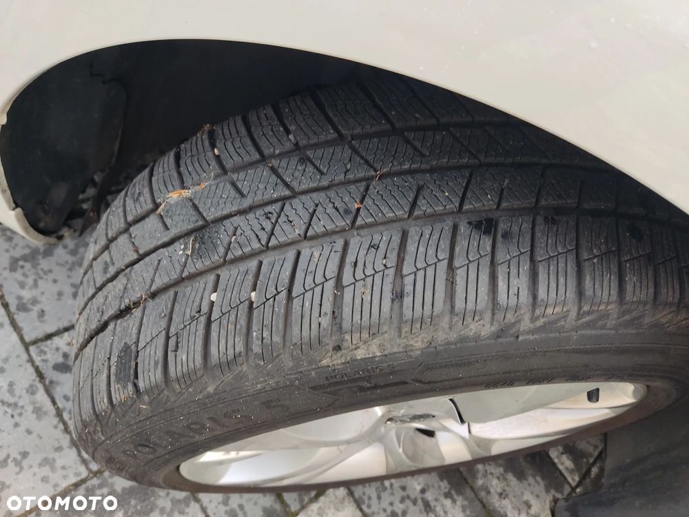 Citroën DS5 1.6 THP Chic S&S EAT6 - 19