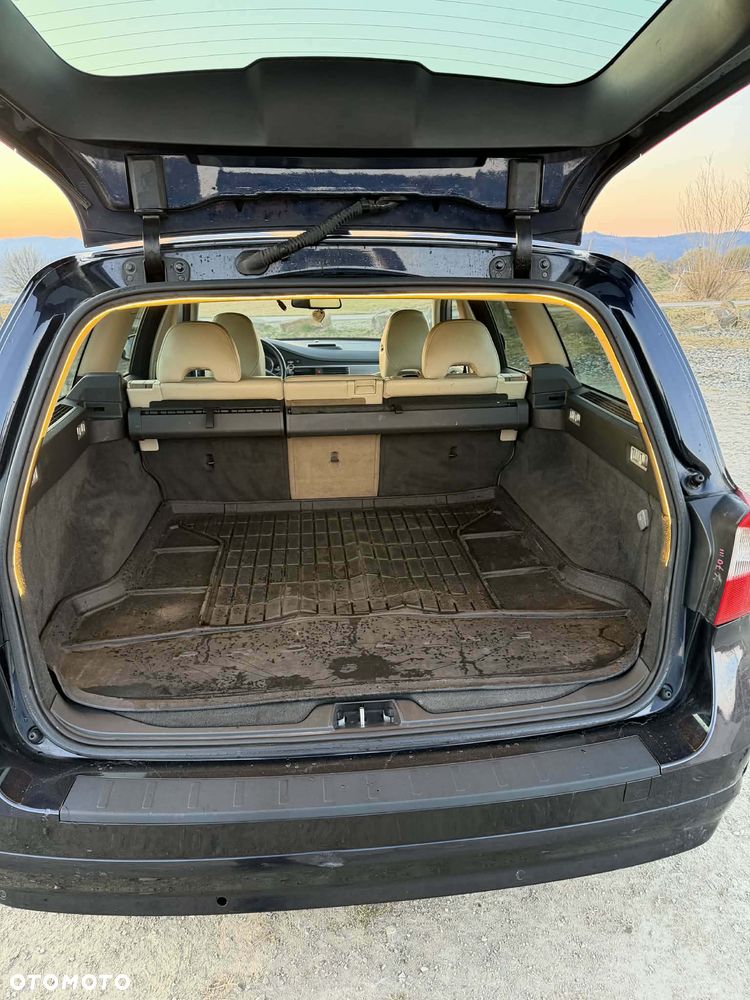 Volvo V70 D5 Momentum - 5