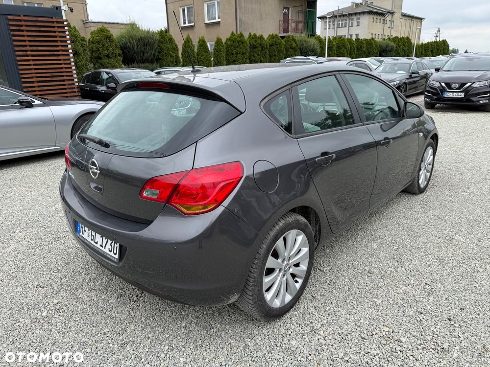 Opel Astra 1.6 Active - 19