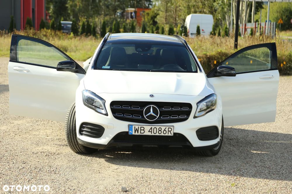 Mercedes-Benz GLA - 3