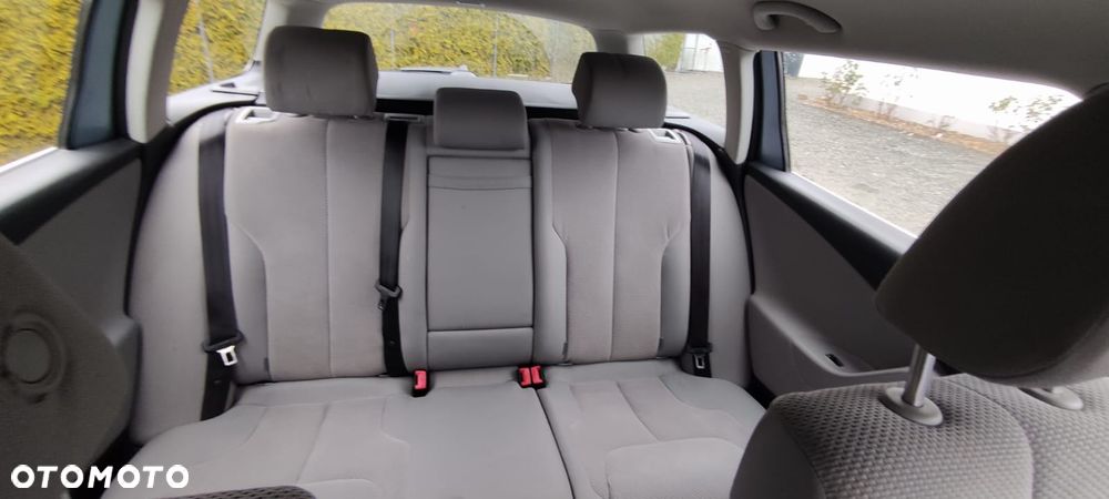 Volkswagen Passat 2.0 TDI DSG Comfortline - 6