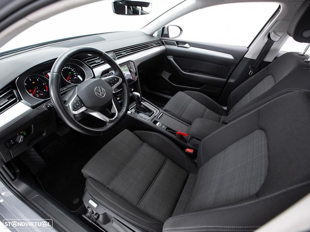 VW Passat Variant 2.0 TDI Business DSG - 8