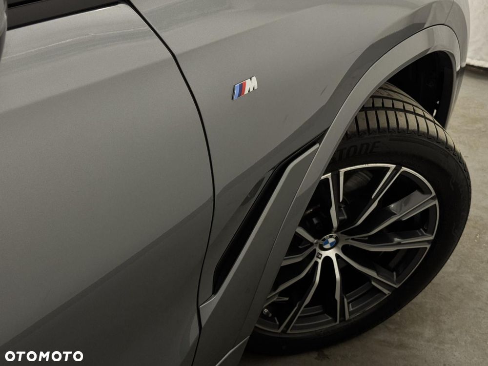 BMW X6 xDrive30d mHEV - 12
