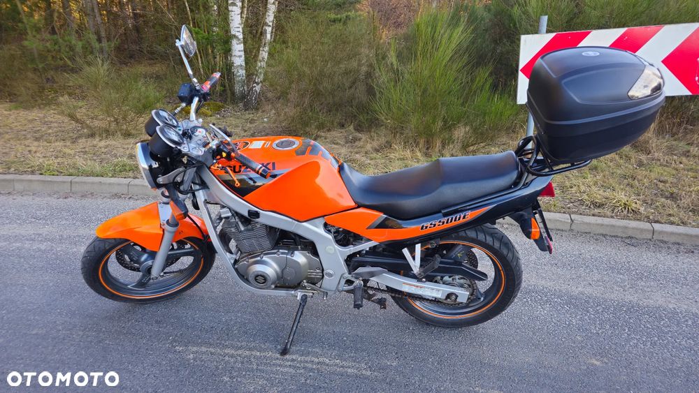 Suzuki GS - 3