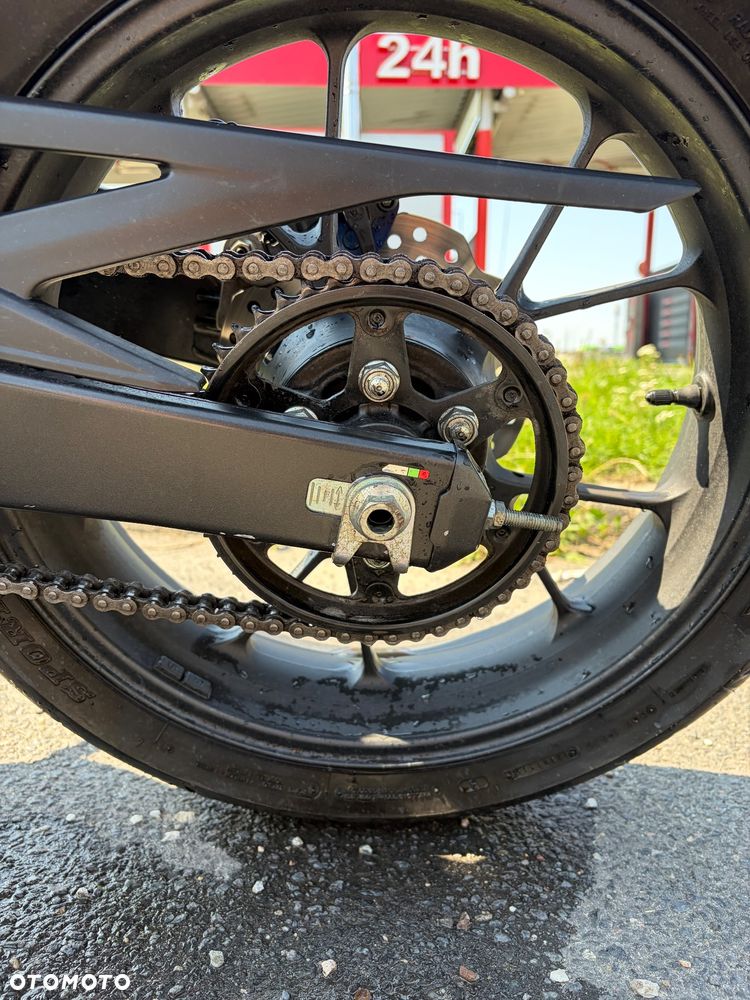 Honda CB - 8